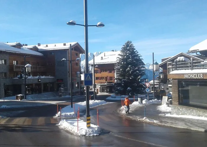 Small Apartment, Apartman *