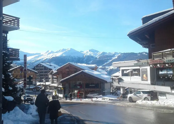 Small Apartment, Apartman *